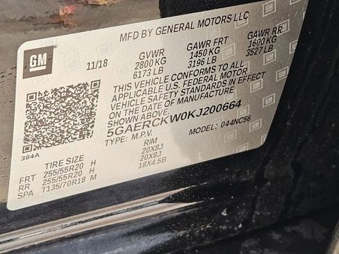 Used 2019 Buick Enclave Premium w/ LPO, Luxury Package image 26