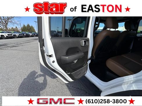 Used 2022 Jeep Wrangler Unlimited Rubicon 4xe w/ Cold Weather Group AWD/4WD image 22