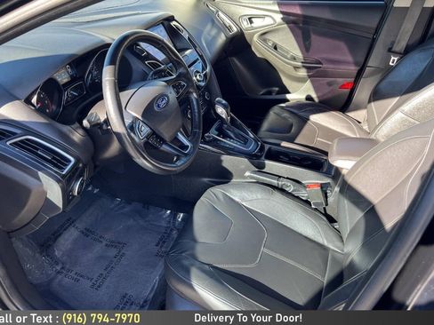 Used 2016 Ford Focus Titanium FWD image 13
