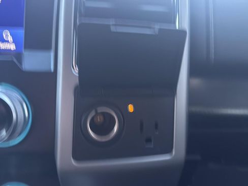 Used 2020 Ford F150 Lariat w/ Equipment Group 502A Luxury image 26