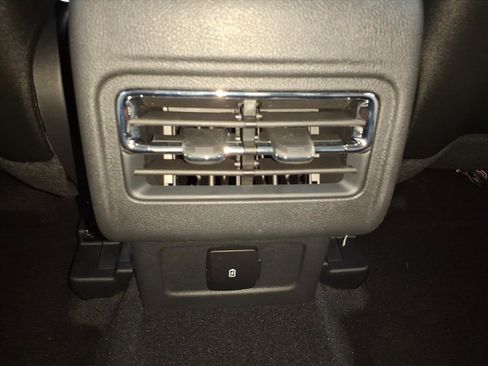 New 2025 Lincoln Corsair AWD image 10