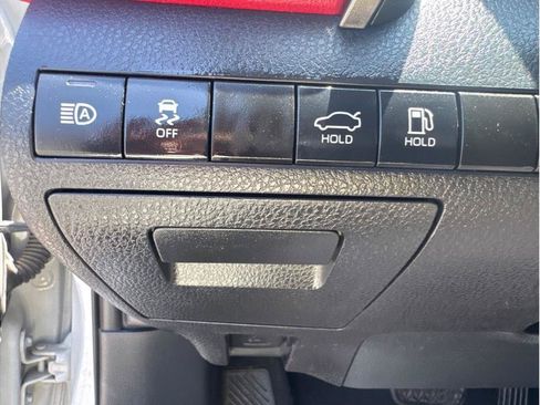 Used 2022 Toyota Camry XSE FWD image 17