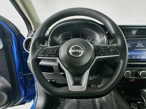Used 2023 Nissan Kicks SV FWD image 12