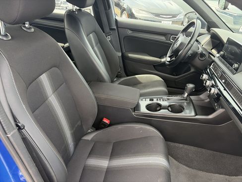 Used 2023 Honda Civic Sport image 12