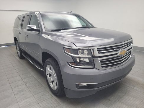 Used 2018 Chevrolet Suburban Premier image 13