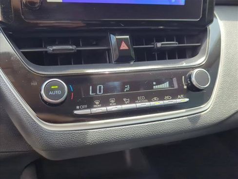 Certified 2025 Toyota Corolla LE FWD image 20