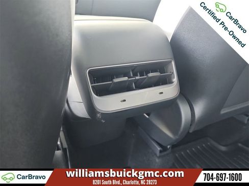 Used 2024 Tesla Model Y Performance image 20