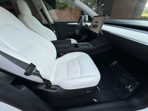 Used 2023 Tesla Model Y Long Range AWD/4WD image 15