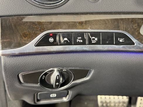 Used 2015 Mercedes-Benz S 63 AMG 4MATIC Sedan image 18