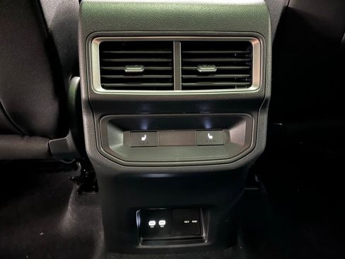 New 2026 Volkswagen Atlas Cross Sport SEL Premium R-Line AWD/4WD image 25