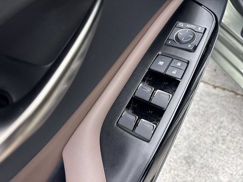 Used 2023 Lexus ES 350 w/ Premium Package FWD image 13