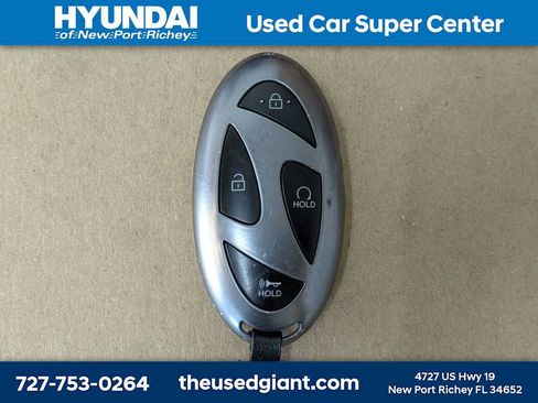 Certified 2026 Hyundai Santa Cruz SE FWD image 33