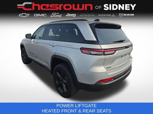 Used 2024 Jeep Grand Cherokee Limited w/ Black Appearance Package AWD/4WD image 7