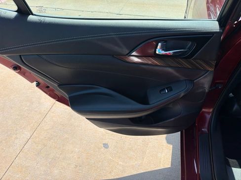 Used 2017 Nissan Maxima Platinum FWD image 15