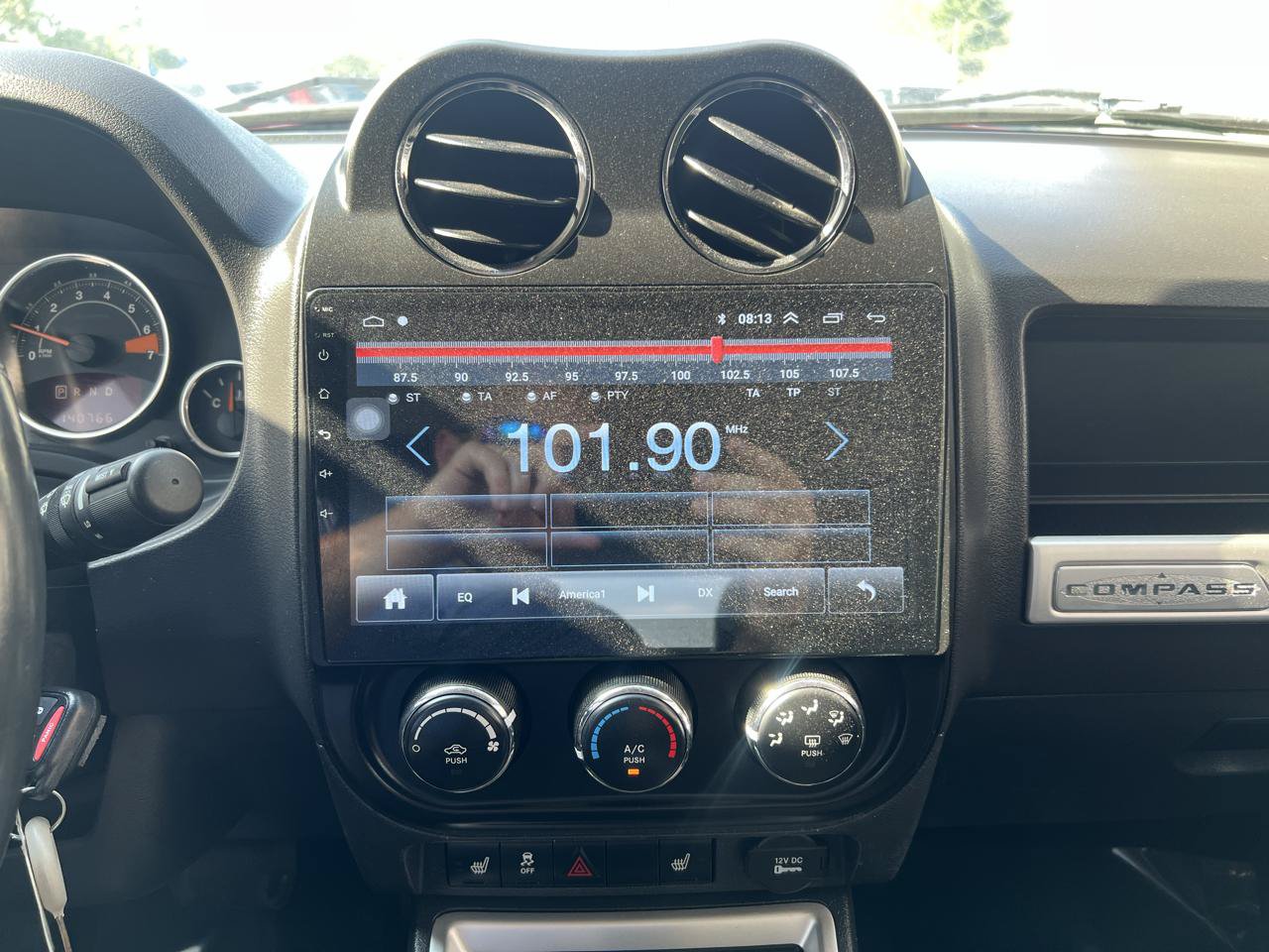 Used 2015 Jeep Compass High Altitude AWD/4WD image 19