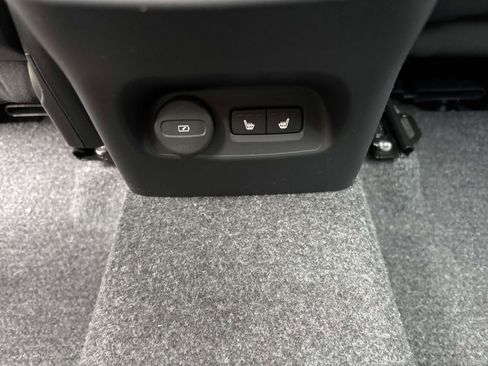 New 2026 Volvo XC40 B5 Ultra w/ Protection Package Premier AWD/4WD image 32