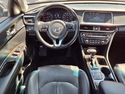 Used 2018 Kia Optima EX w/ Premium Package FWD image 4