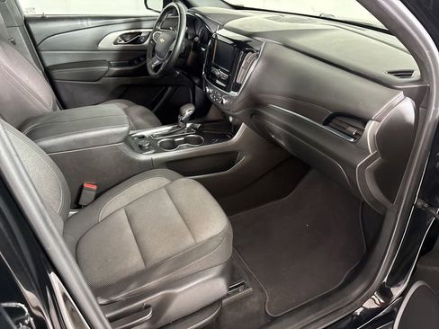 Used 2023 Chevrolet Traverse LT FWD image 22