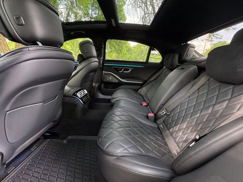 Used 2023 Mercedes-Benz S 580 4MATIC Sedan image 48