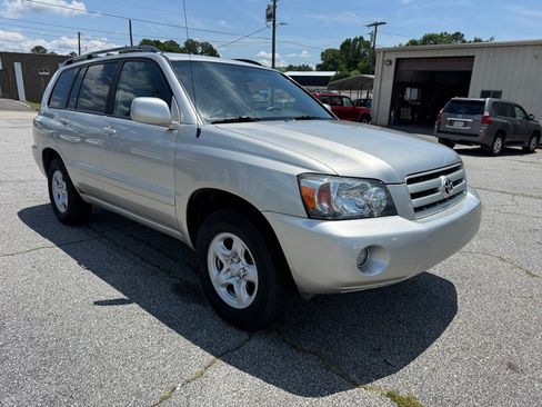 Used 2006 Toyota Highlander 2WD image 3