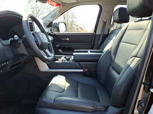 Used 2023 Toyota Tundra Limited image 17