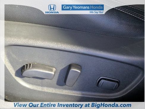 Used 2017 Nissan Rogue SL w/ SL Premium Package FWD image 21