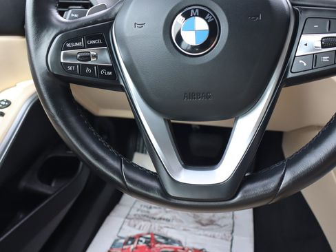 Used 2023 BMW 330i xDrive Sedan w/ Driving Assistance Package AWD/4WD image 17
