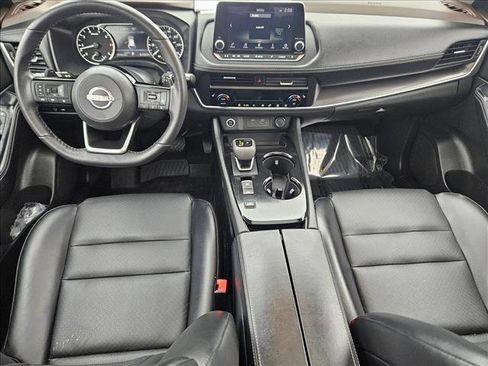 Used 2023 Nissan Rogue SV w/ SV Premium B Package image 16