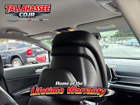 Used 2023 Kia Sportage EX FWD image 30