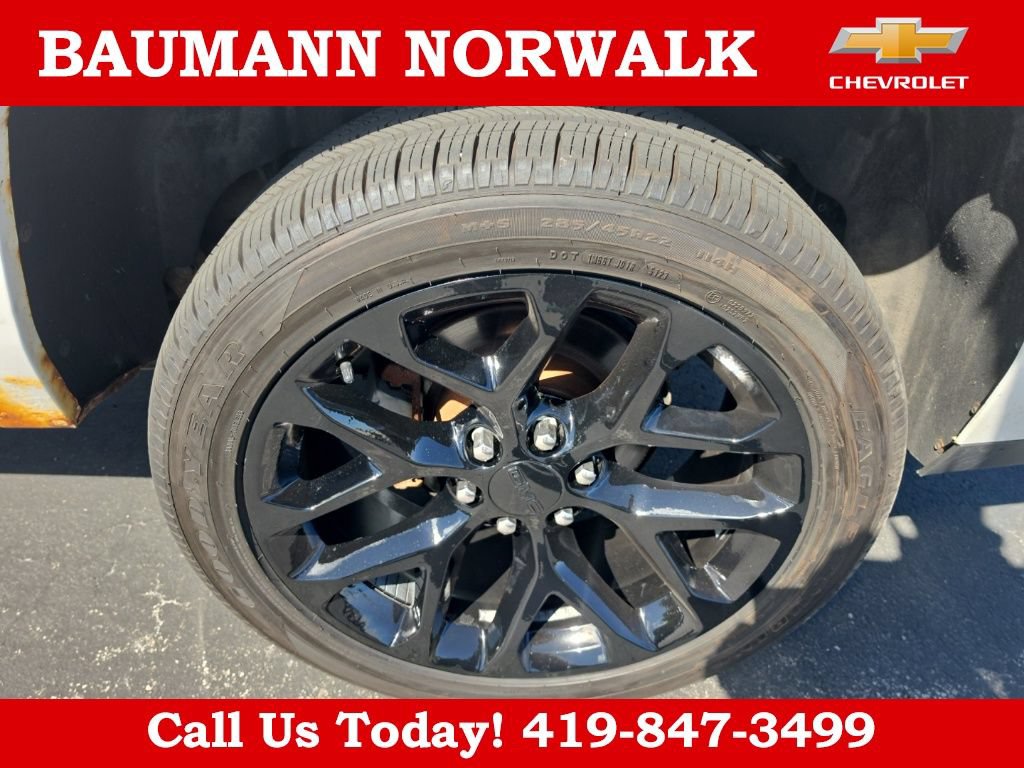 Used 2017 GMC Yukon XL Denali w/ Open Road Package AWD/4WD image 19