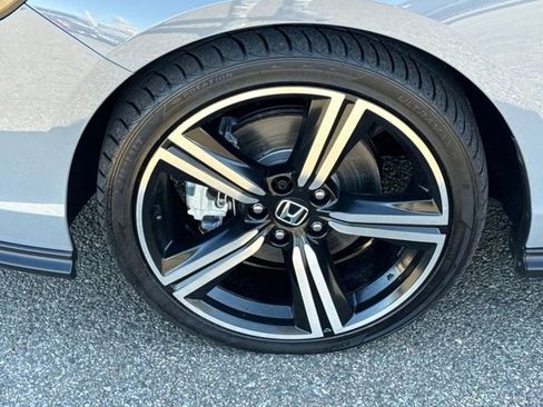 Used 2023 Honda Accord Sport image 2