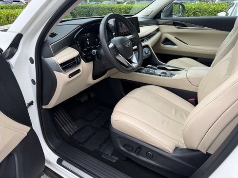 Used 2024 INFINITI QX60 Luxe w/ Performance Audio Package FWD image 11