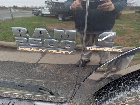 Used 2017 RAM 2500 Laramie w/ Sport Appearance Group image 10