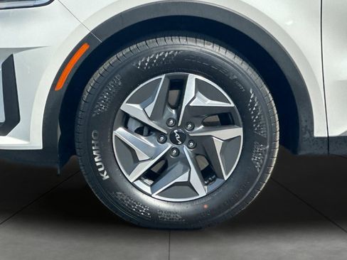 Used 2022 Kia Sorento S FWD image 31