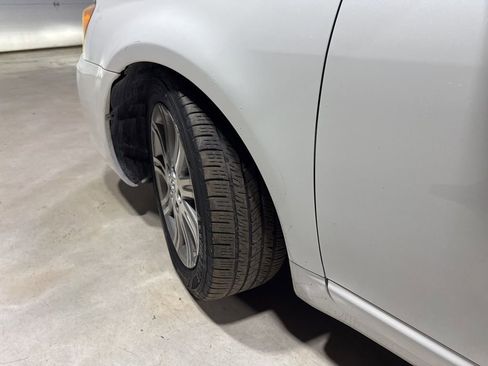 Used 2008 Toyota Avalon Limited image 3