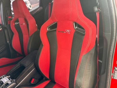 Used 2017 Honda Civic Type R image 41