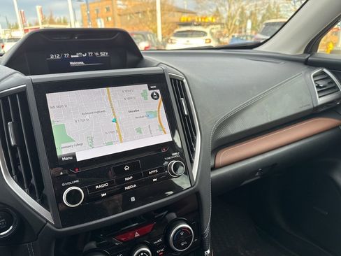 Used 2022 Subaru Forester Touring image 8