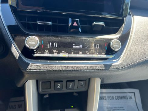 Used 2024 Toyota Corolla Cross AWD Hybrid image 19