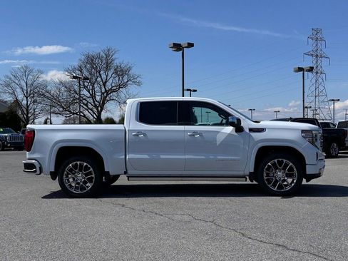 New 2026 GMC Sierra 1500 Denali w/ Denali Reserve Package AWD/4WD image 3