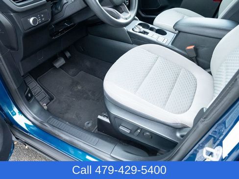 Used 2020 Ford Escape SE image 26