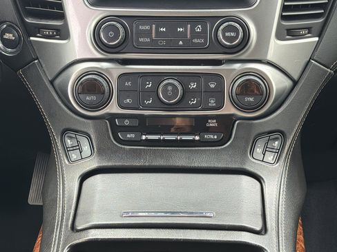Used 2019 Chevrolet Tahoe Premier RWD image 19