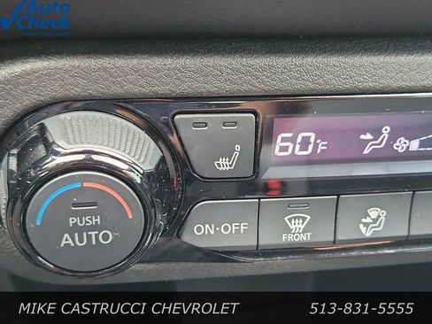 Used 2023 Nissan Kicks SR w/ SR Premium Package FWD image 18
