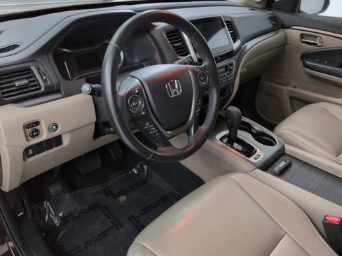 Used 2017 Honda Pilot EX-L image 2