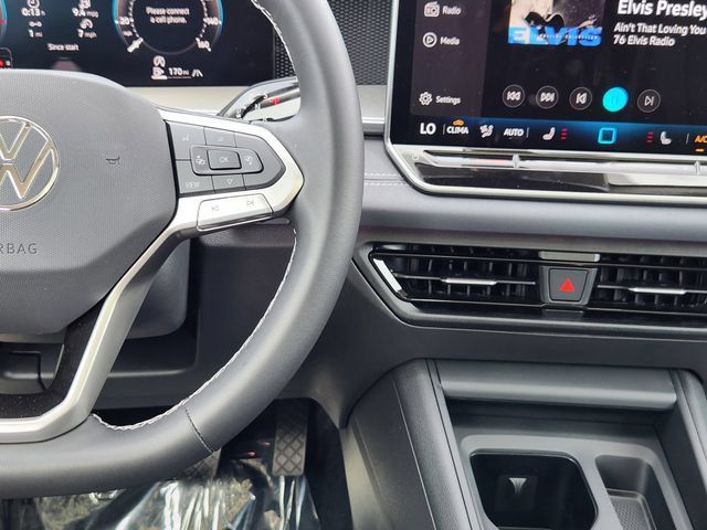 New 2026 Volkswagen Tiguan SE AWD/4WD image 25