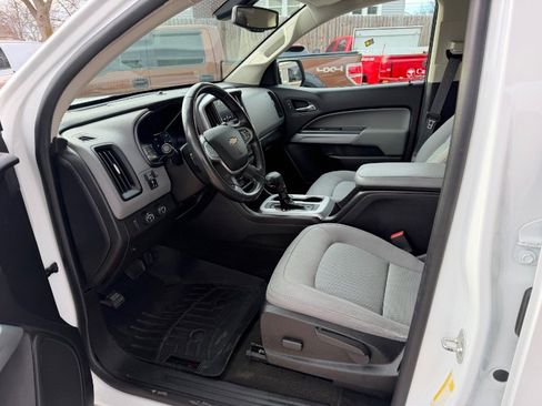 Used 2018 Chevrolet Colorado LT w/ LT Convenience Package image 11