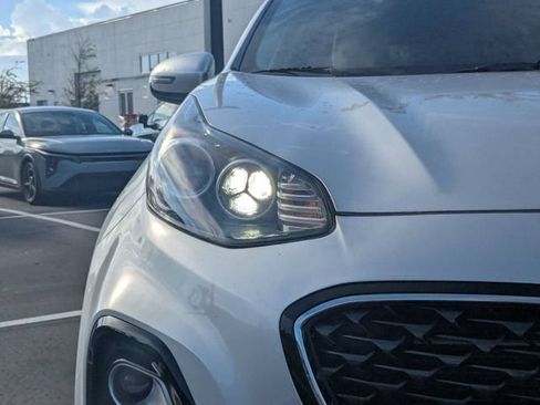 Used 2021 Kia Sportage EX w/ EX Technology Package FWD image 8
