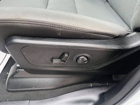 Used 2022 RAM 1500 Big Horn image 25