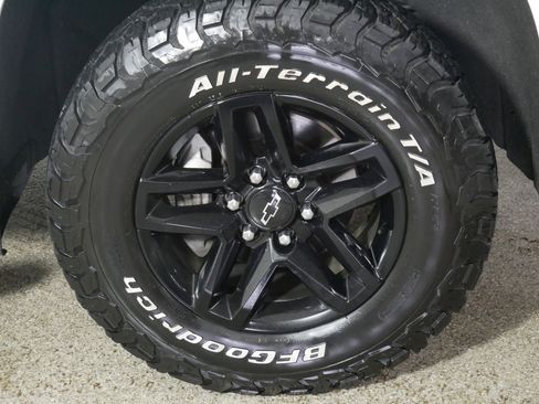 Certified 2020 Chevrolet Silverado 1500 LT Trail Boss image 15