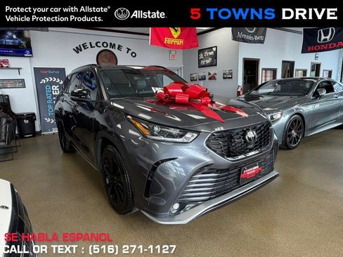 Used 2025 Toyota Highlander XSE AWD/4WD image 1