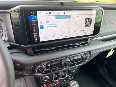 New 2025 Jeep Gladiator Rubicon w/ Safety Group image 12